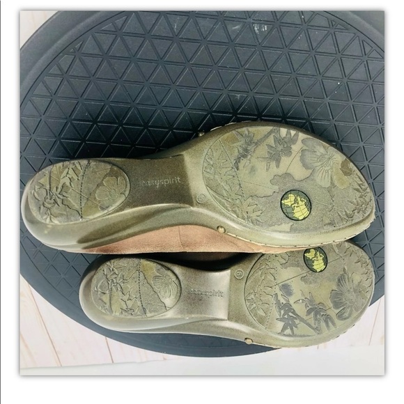 Easy Spirit Womens Espine Crest Leather Slip On Beige Wedge Loafer Shoes Size 8M - Picture 12 of 15